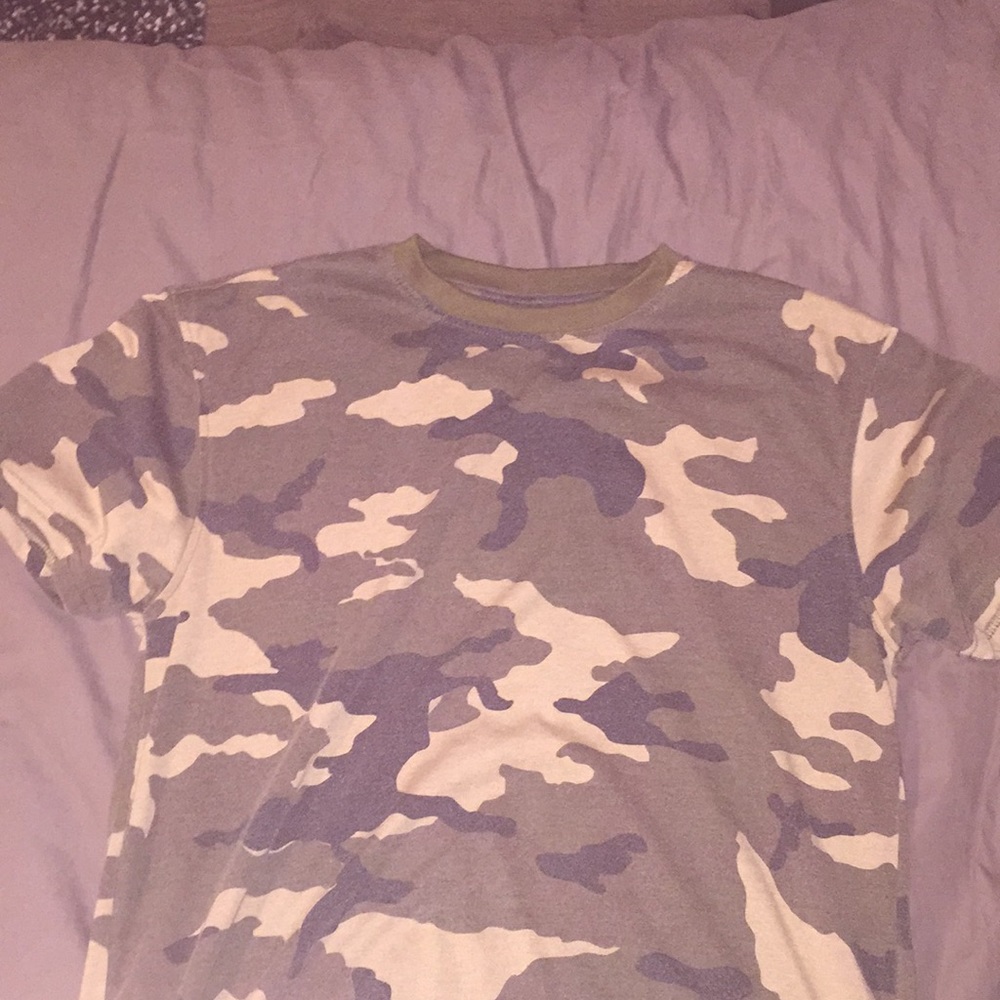 Camo tee